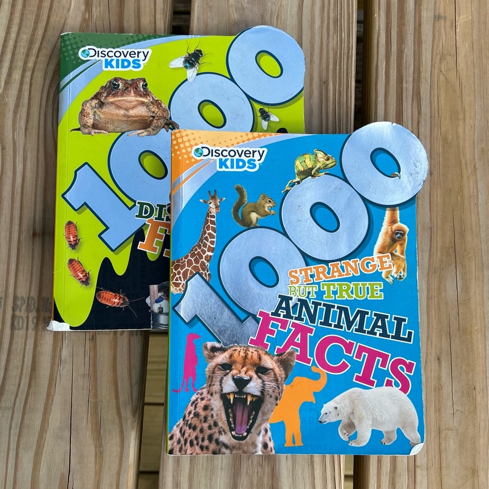 - Bundle of 2! Discovery Kids 1000 Facts Books! EUC!